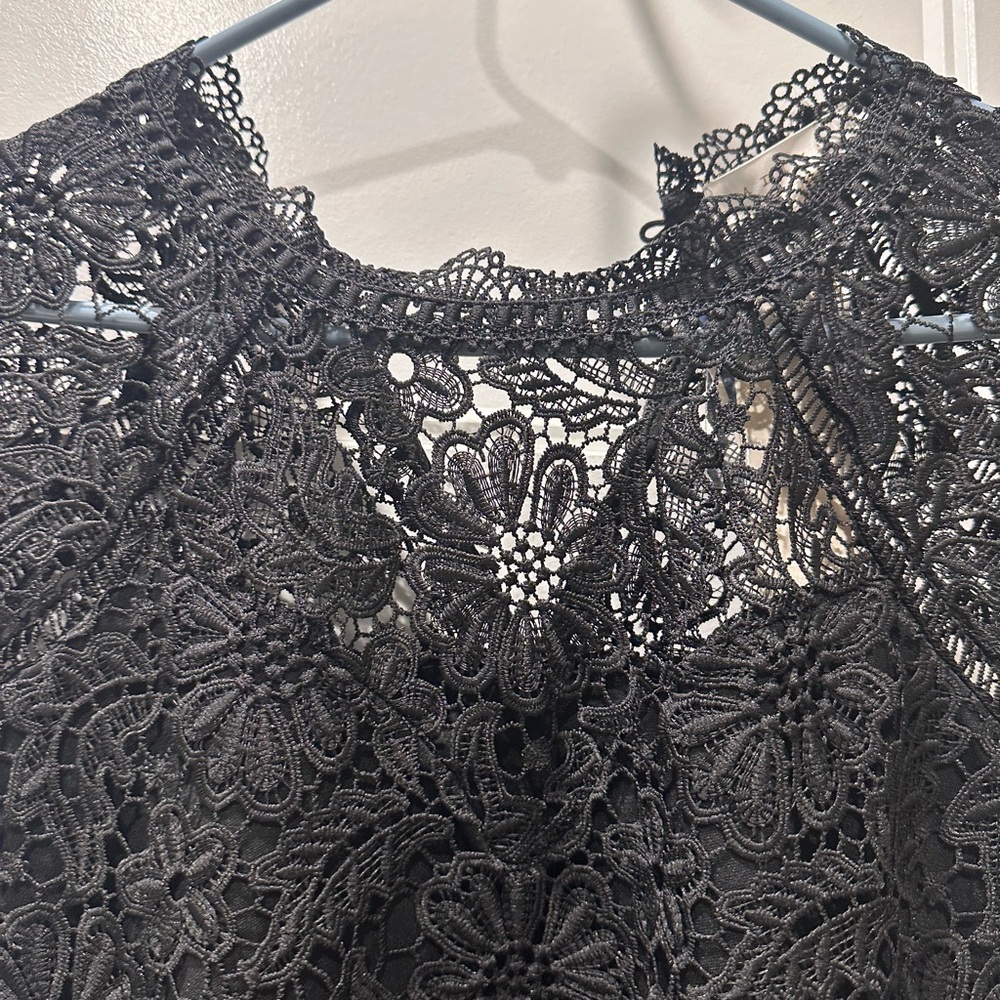 Adiva Black Floral Lace Blouse NWT - Picture 3 of 8